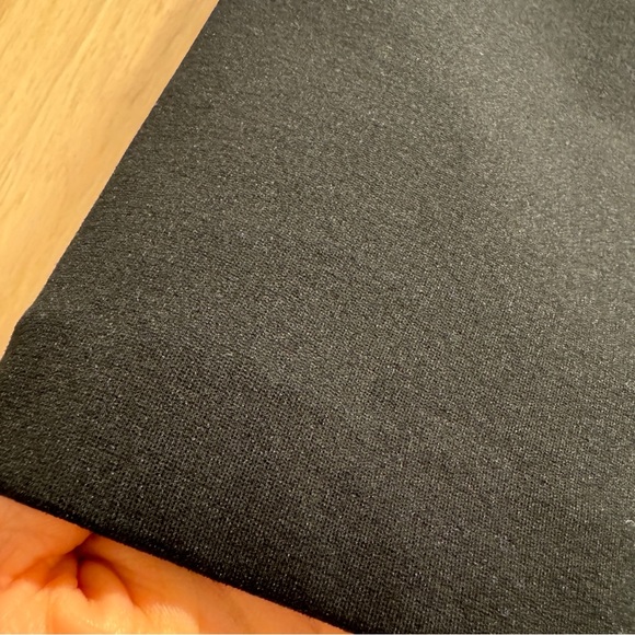 Theory Black Stretchy Pencil Skirt - M - Picture 4 of 6